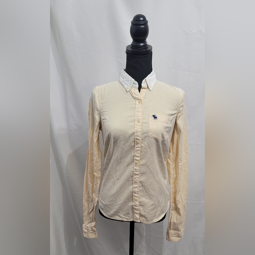 Abercrombie & Fitch Button up